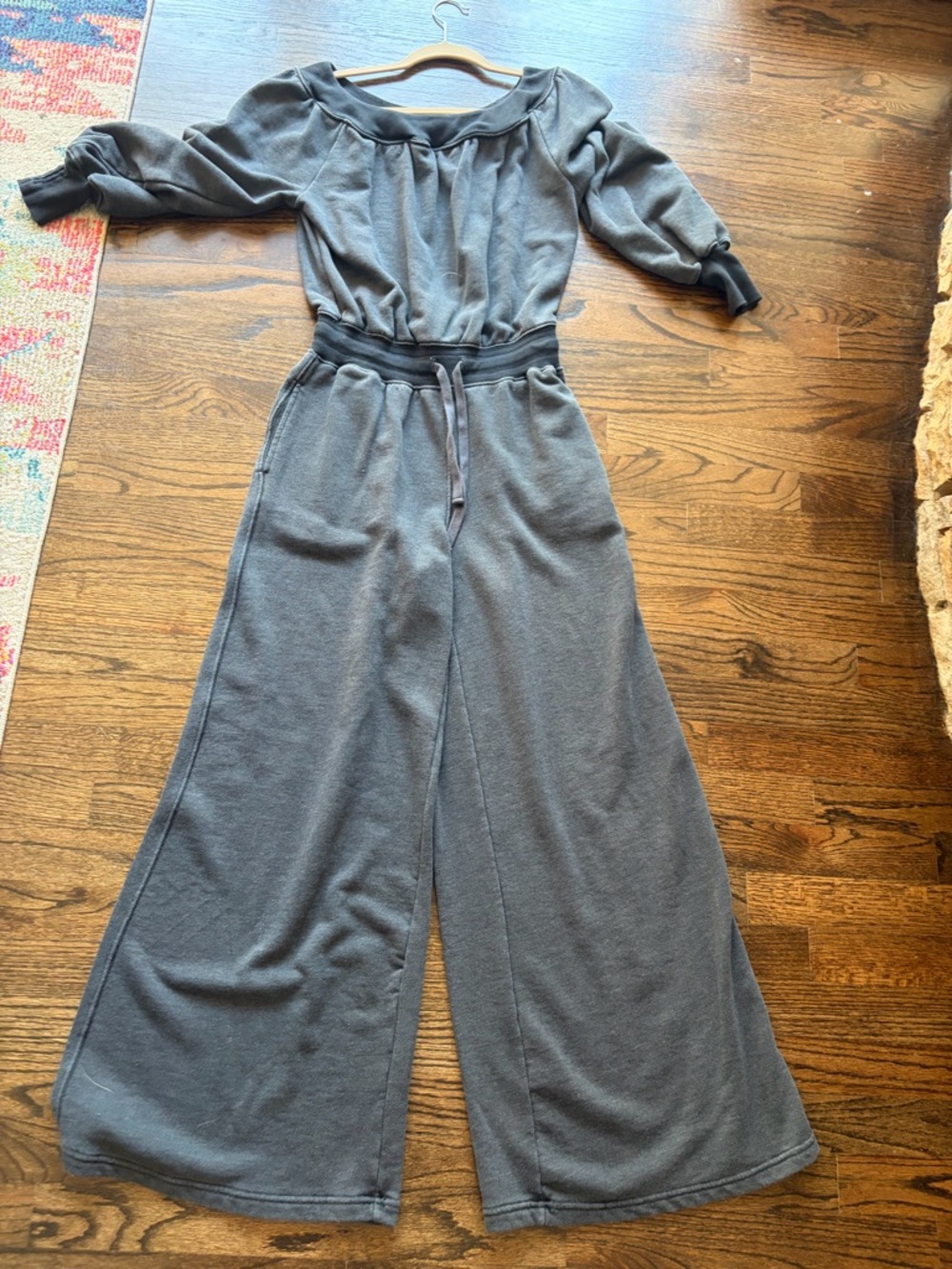Free People one to beat Wide-Leg Gray Jumpsuit with Drawstring Waist Sz Xs
